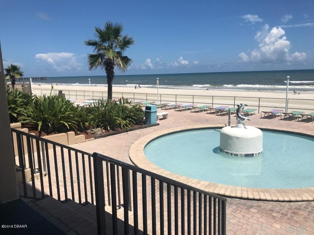 Apartament Ocean Breeze - Direct Ocean Front-Pool Is Open Daytona Beach Zewnętrze zdjęcie