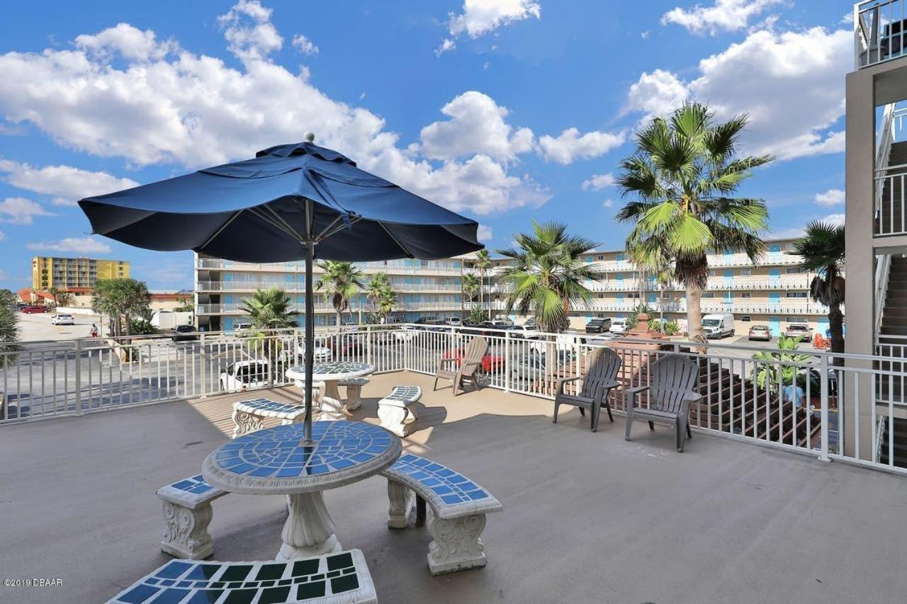 Apartament Ocean Breeze - Direct Ocean Front-Pool Is Open Daytona Beach Zewnętrze zdjęcie