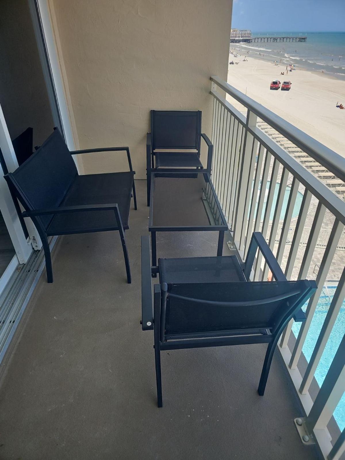 Apartament Ocean Breeze - Direct Ocean Front-Pool Is Open Daytona Beach Zewnętrze zdjęcie